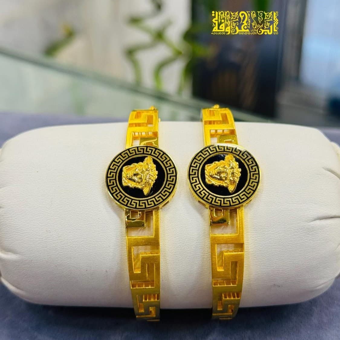 اساور موديل فيرزاجي Versace