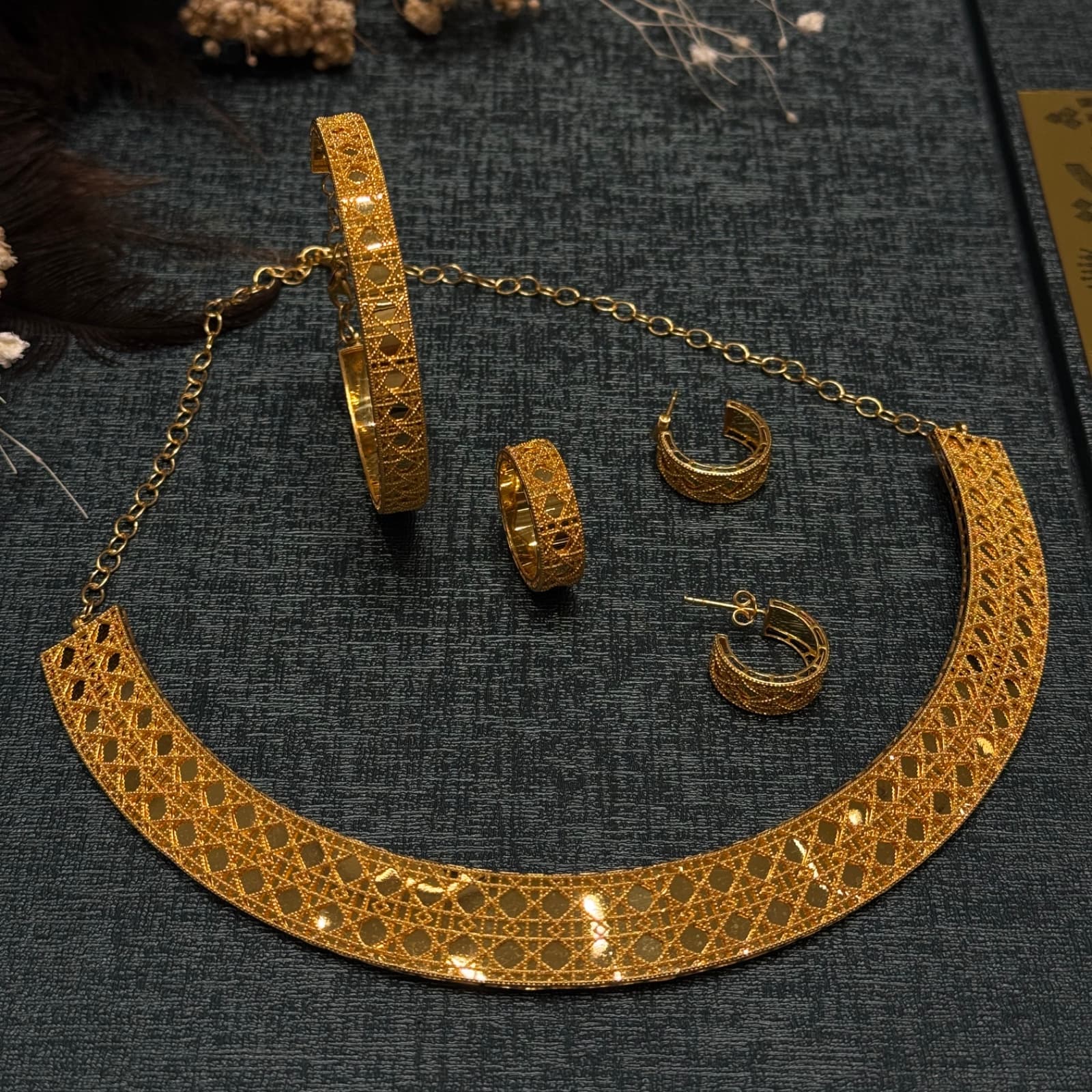 طقم ديور